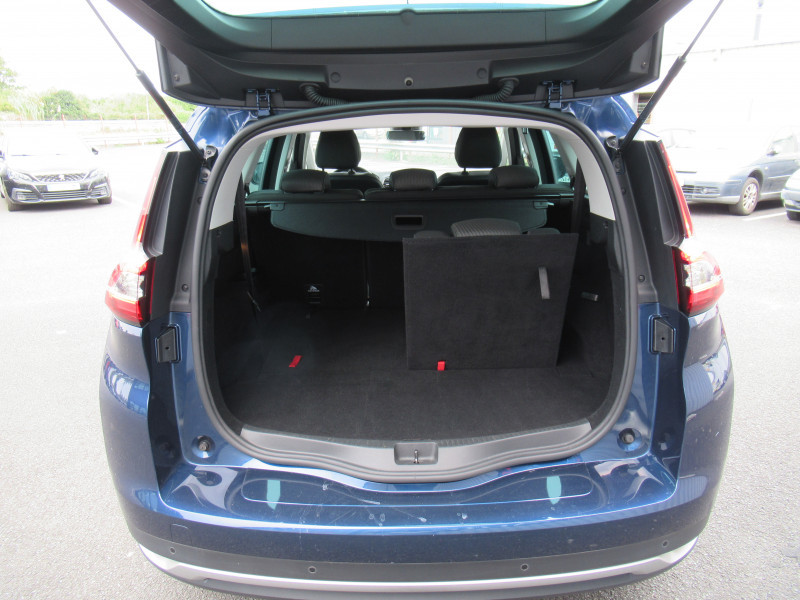 Photo 5 de l'offre de RENAULT GRAND SCENIC IV 1.7 BLUE DCI 120CH BUSINESS 7 PLACES - 21 à 16790€ chez J'NOV AUTO