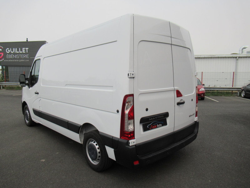 Photo 3 de l'offre de RENAULT MASTER III FG F3300 L2H2 2.3 BLUE DCI 135CH GRAND CONFORT EURO6 à 24490€ chez J'NOV AUTO