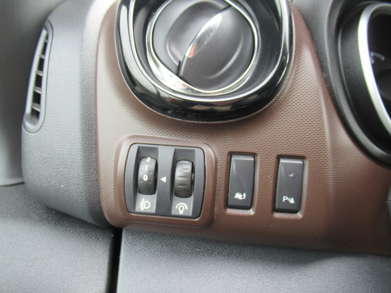 Photo 13 de l'offre de FIAT TALENTO FG 1.0 CH1 1.6 MULTIJET 145CH PACK PRO NAV à 16990€ chez J'NOV AUTO