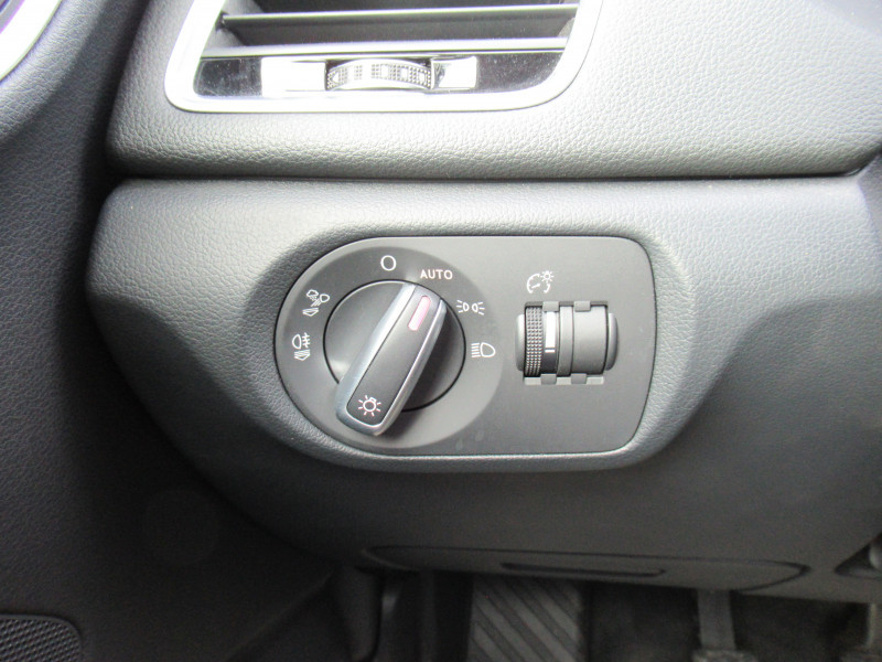 Photo 13 de l'offre de AUDI Q3 1.4 TFSI 150CH ULTRA COD AMBIENTE à 16490€ chez J'NOV AUTO