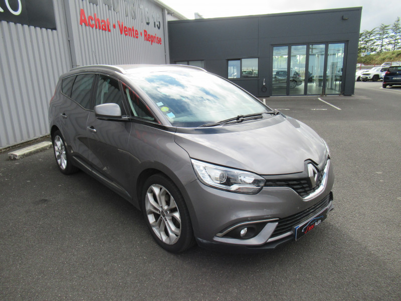 Photo 2 de l'offre de RENAULT GRAND SCENIC IV 1.7 BLUE DCI 120CH BUSINESS 7 PLACES à 16290€ chez J'NOV AUTO