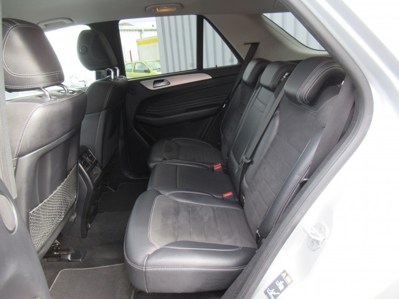 Photo 5 de l'offre de MERCEDES-BENZ CLASSE ML 250 BLUETEC SPORT 7G-TRONIC + à 19990€ chez J'NOV AUTO