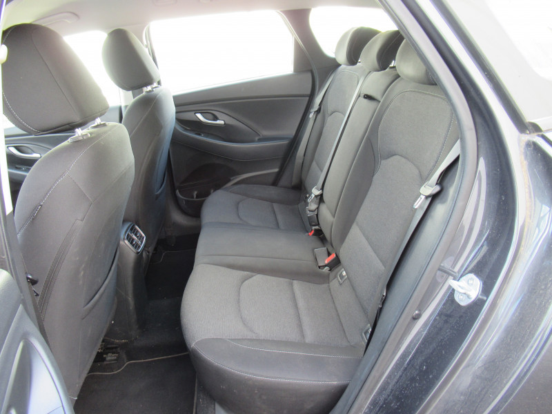 Photo 5 de l'offre de HYUNDAI I30 SW 1.6 CRDI 115CH BUSINESS à 16290€ chez J'NOV AUTO