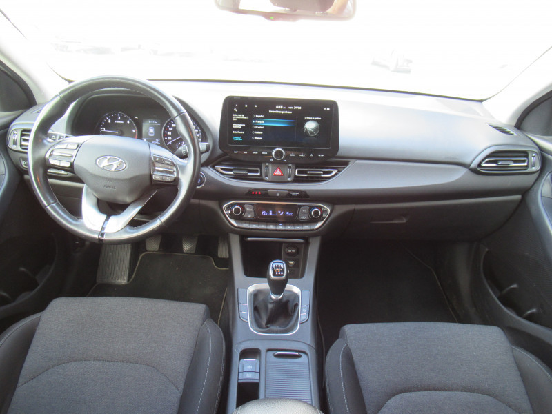 Photo 4 de l'offre de HYUNDAI I30 SW 1.6 CRDI 115CH BUSINESS à 16290€ chez J'NOV AUTO