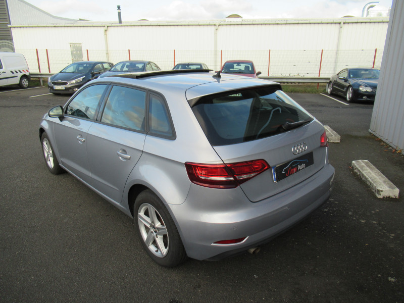 Photo 3 de l'offre de AUDI A3 SPORTBACK 1.0 TFSI 115CH BUSINESS LINE S TRONIC 7 à 19990€ chez J'NOV AUTO