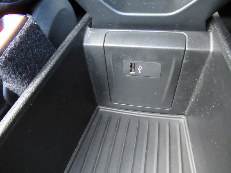 Photo 19 de l'offre de BMW SERIE 2 ACTIVETOURER (F45) 218IA 136CH BUSINESS DESIGN DKG7 à 21990€ chez J'NOV AUTO