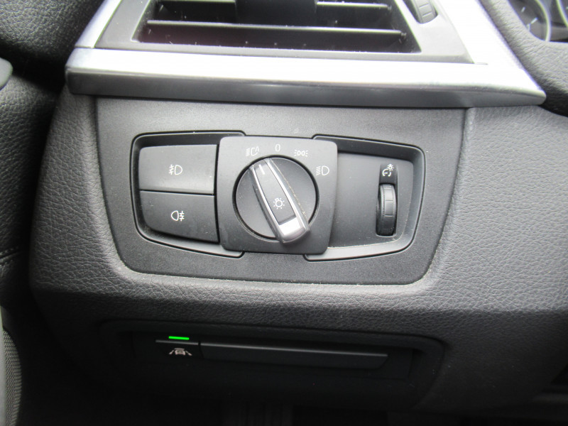 Photo 16 de l'offre de BMW SERIE 4 GRAN COUPE (F36) 420IA 184CH LOUNGE à 22990€ chez J'NOV AUTO