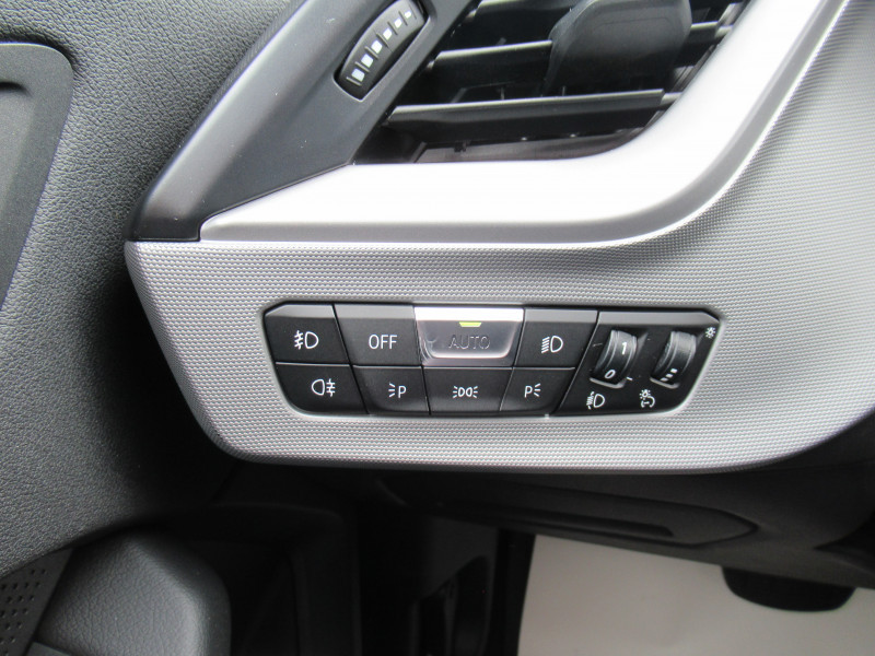 Photo 15 de l'offre de BMW SERIE 1 (F40) 116DA 116CH BUSINESS DESIGN DKG7 à 21490€ chez J'NOV AUTO