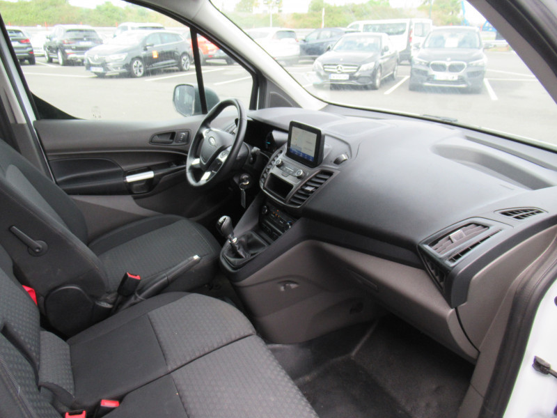 Photo 5 de l'offre de FORD TRANSIT CONNECT L1 1.5 ECOBLUE 100CH TREND BUSINESS NAV à 15490€ chez J'NOV AUTO