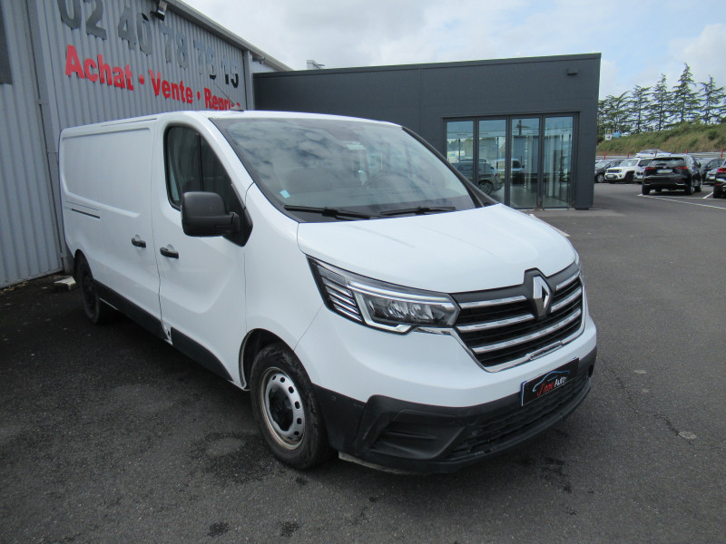 Photo 2 de l'offre de RENAULT TRAFIC III FG L2H1 3T 2.0 BLUE DCI 130CH GRAND CONFORT à 23990€ chez J'NOV AUTO
