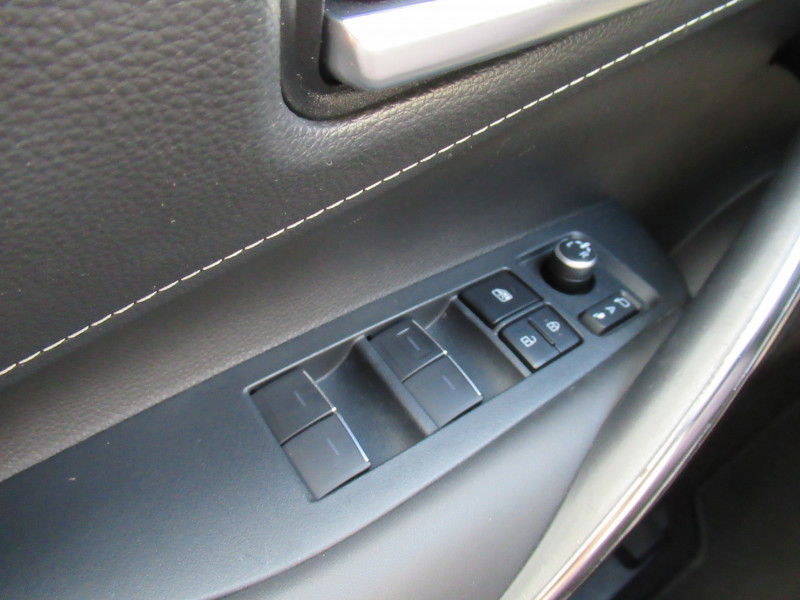Photo 12 de l'offre de TOYOTA COROLLA TOURING SPT 184H GR SPORT MY21 à 23790€ chez J'NOV AUTO
