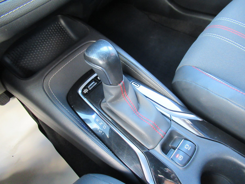 Photo 10 de l'offre de TOYOTA COROLLA TOURING SPT 184H GR SPORT MY21 à 23790€ chez J'NOV AUTO