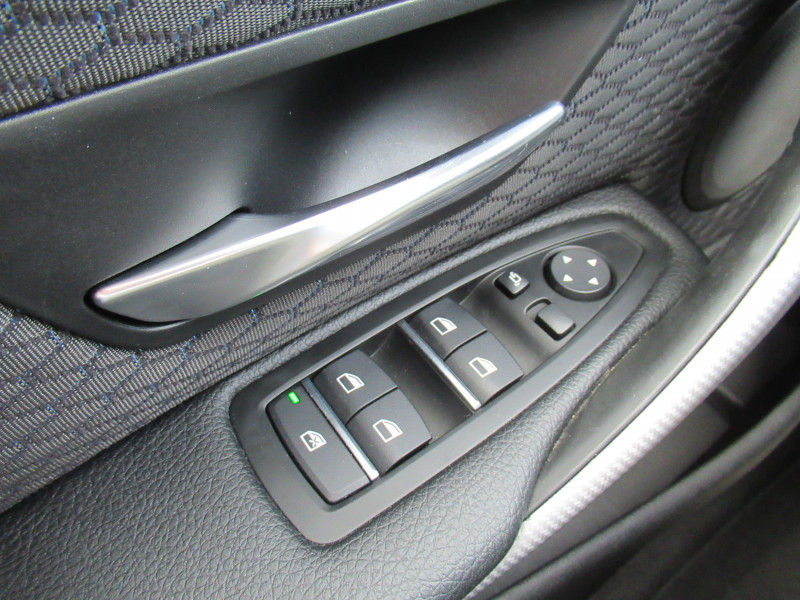 Photo 16 Bmw SERIE 4 GRAN COUPE (F36) 420IA 184CH M SPORT Essence GRIS FONCE METAL en vente chez J'NOV AUTO Photo 16 de l'offre de BMW SERIE 4 GRAN COUPE (F36) 420IA 184CH M SPORT à 32990€ chez J'NOV AUTO