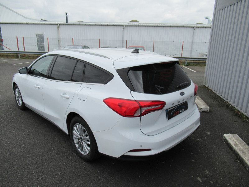 Photo 3 de l'offre de FORD FOCUS SW 1.5 ECOBLUE 120CH TITANIUM X BVA à 16990€ chez J'NOV AUTO