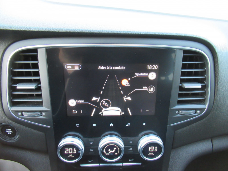 Photo 10 de l'offre de RENAULT MEGANE IV 1.5 BLUE DCI 115CH BUSINESS à 16490€ chez J'NOV AUTO