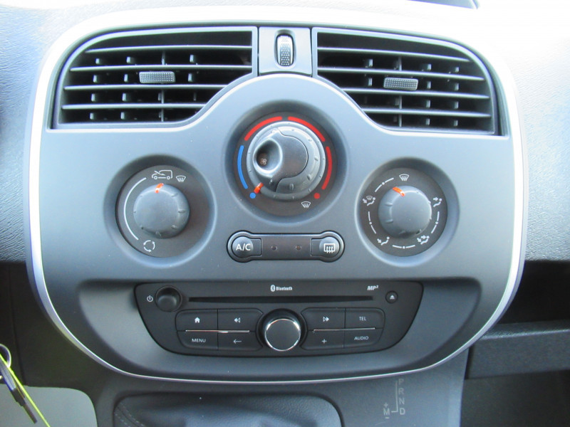 Photo 13 de l'offre de RENAULT KANGOO II EXPRESS 1.5 DCI 90CH EXTRA R-LINK EDC EURO6 à 10990€ chez J'NOV AUTO