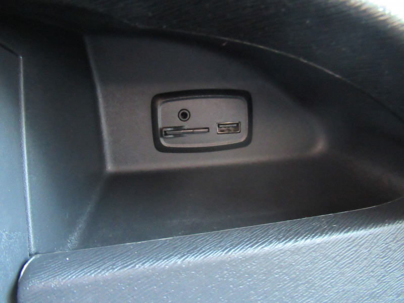 Photo 17 de l'offre de RENAULT KANGOO II EXPRESS 1.5 DCI 90CH EXTRA R-LINK EDC EURO6 à 10990€ chez J'NOV AUTO