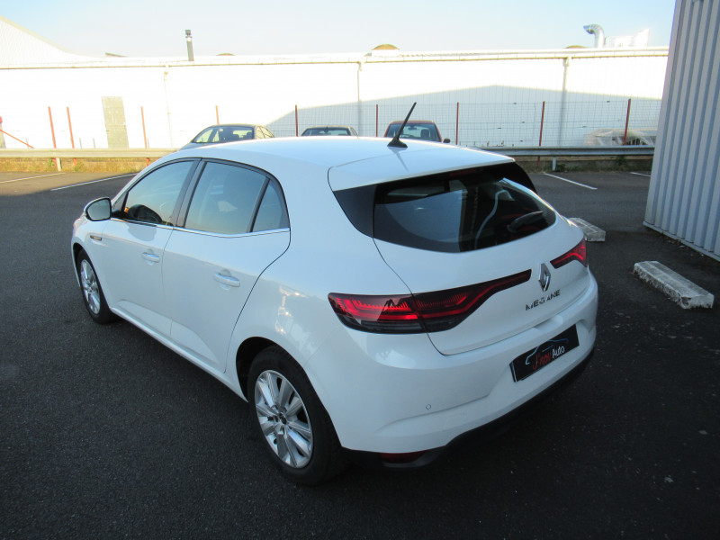 Photo 3 de l'offre de RENAULT MEGANE IV 1.5 BLUE DCI 115CH BUSINESS à 16490€ chez J'NOV AUTO