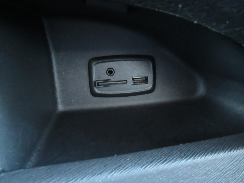 Photo 16 de l'offre de RENAULT KANGOO II EXPRESS 1.5 BLUE DCI 95CH EXTRA R-LINK à 10490€ chez J'NOV AUTO