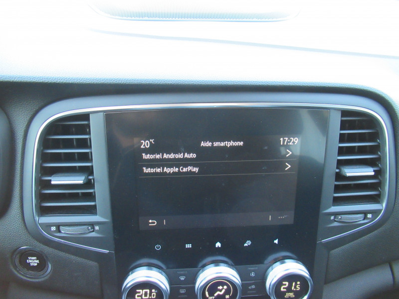 Photo 8 de l'offre de RENAULT MEGANE IV ESTATE 1.5 BLUE DCI 115CH BUSINESS EDC -21N à 15790€ chez J'NOV AUTO