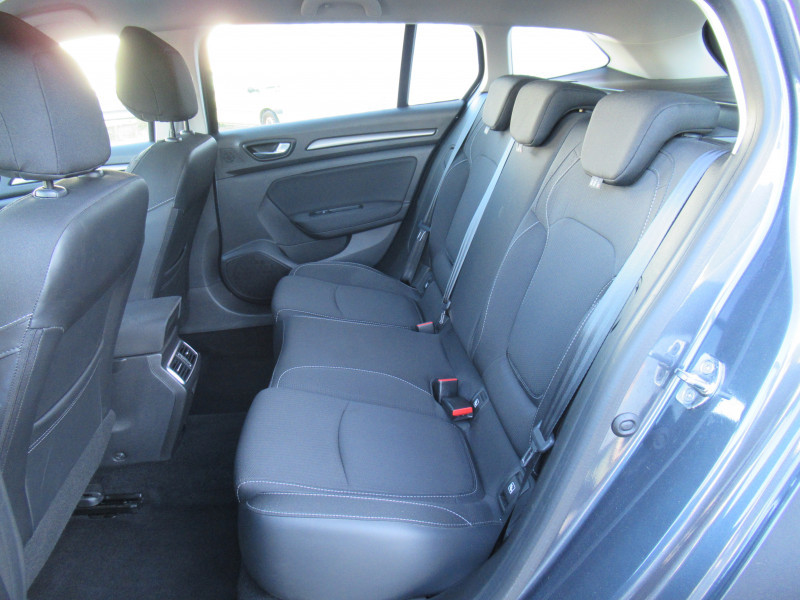 Photo 4 Renault MEGANE IV ESTATE 1.5 BLUE DCI 115CH BUSINESS EDC -21N Diesel GRIS FONCE METAL en vente chez J'NOV AUTO Photo 4 de l'offre de RENAULT MEGANE IV ESTATE 1.5 BLUE DCI 115CH BUSINESS EDC -21N à 15790€ chez J'NOV AUTO