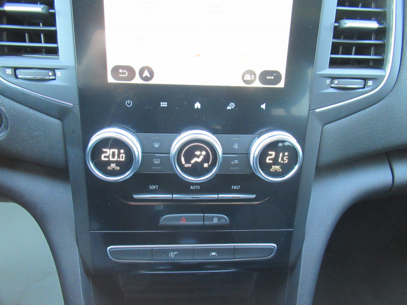 Photo 11 Renault MEGANE IV ESTATE 1.5 BLUE DCI 115CH BUSINESS EDC -21N Diesel GRIS FONCE METAL en vente chez J'NOV AUTO Photo 11 de l'offre de RENAULT MEGANE IV ESTATE 1.5 BLUE DCI 115CH BUSINESS EDC -21N à 15790€ chez J'NOV AUTO