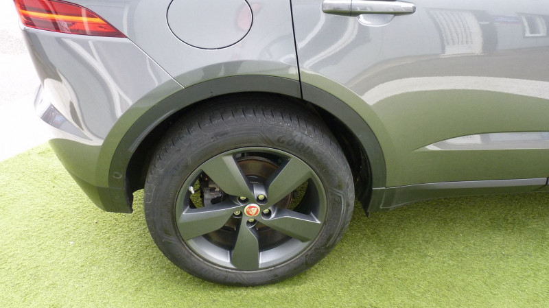 Photo 17 de l'offre de JAGUAR E-PACE 2.0D 150CH S AWD BVA9 à 32990€ chez Vent d'ouest automobiles