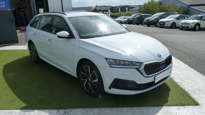 Photo 2 de l'offre de SKODA OCTAVIA COMBI 1.4 TSI PHEV IV 204CH BUSINESS DSG6E à 34490€ chez Vent d'ouest automobiles