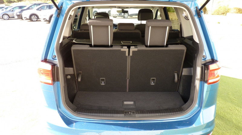 Photo 14 de l'offre de VOLKSWAGEN TOURAN 1.6 TDI 115CH FAP CONFORTLINE BUSINESS DSG7 7 PLACES EURO6D-T à 19990€ chez Vent d'ouest automobiles
