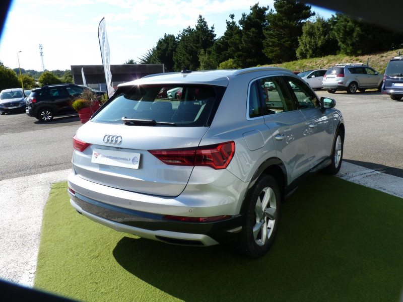 Photo 4 de l'offre de AUDI Q3 35 TFSI 150CH DESIGN LUXE S TRONIC 7 -MILD HYBRID à 27990€ chez Vent d'ouest automobiles