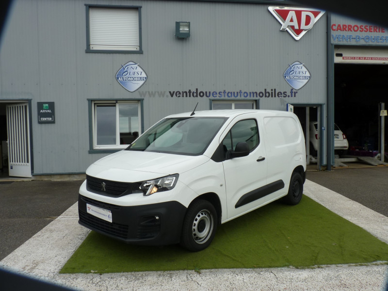 Peugeot PARTNER STANDARD 650KG BLUEHDI 100CH S&S BVM5 ASPHALT Diesel BLANC Occasion à vendre