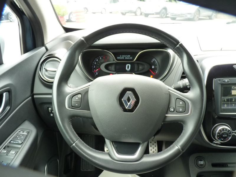 Photo 8 de l'offre de RENAULT CAPTUR 1.3 TCE 150CH FAP INTENS à 15490€ chez Vent d'ouest automobiles