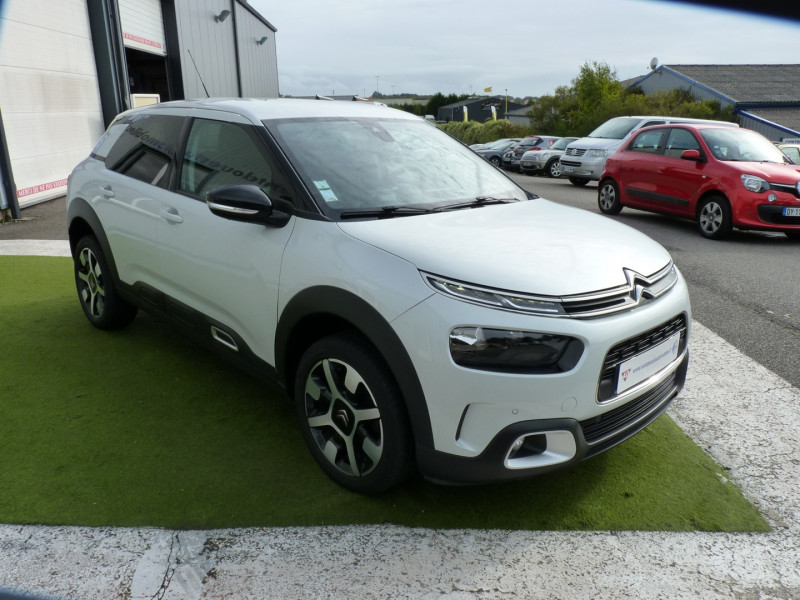 Photo 2 de l'offre de CITROEN C4 CACTUS BLUEHDI 100CH S&S SHINE E6.D-TEMP à 14490€ chez Vent d'ouest automobiles