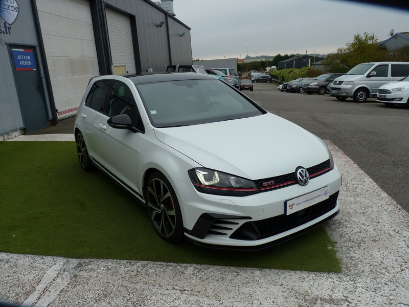 Photo 2 de l'offre de VOLKSWAGEN GOLF VII 2.0 TSI 265CH BLUEMOTION TECHNOLOGY GTI CLUBSPORT 5P à 23990€ chez Vent d'ouest automobiles