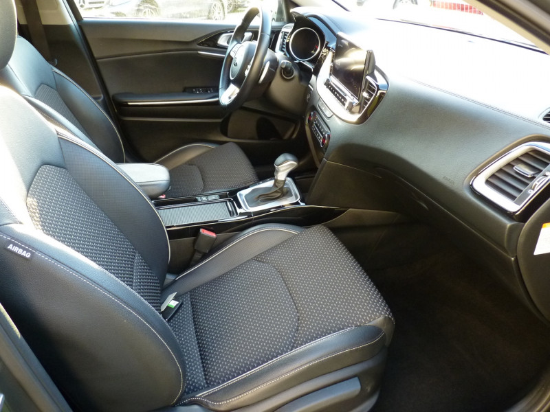 Photo 5 de l'offre de KIA XCEED 1.6 CRDI 136CH MHEV DESIGN DCT7 MY22 à 22990€ chez Vent d'ouest automobiles