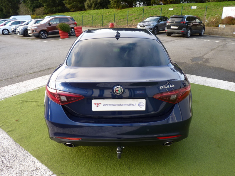 Photo 13 de l'offre de ALFA ROMEO GIULIA 2.2 JTD 180CH SUPER AT8 à 17990€ chez Vent d'ouest automobiles