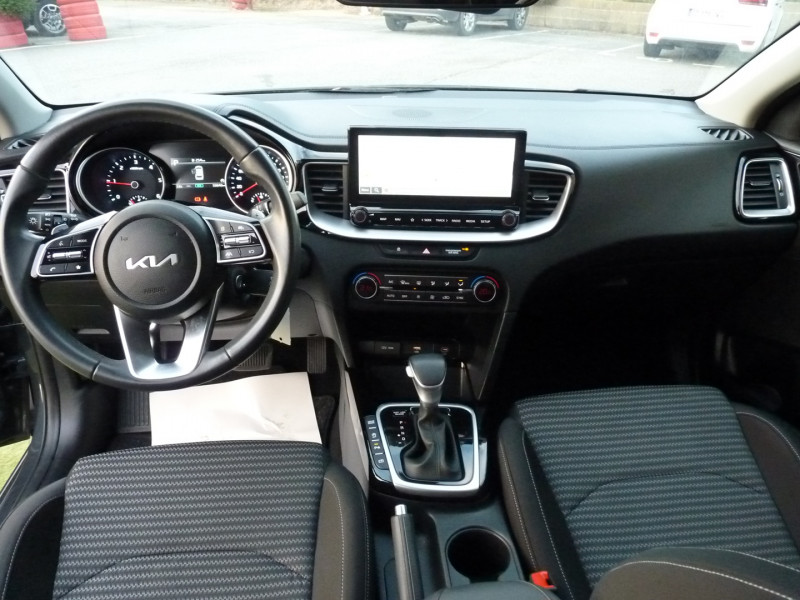 Photo 7 de l'offre de KIA CEED SW 1.6 CRDI 136CH MHEV ACTIVE BUSINESS DCT7 à 22250€ chez Vent d'ouest automobiles