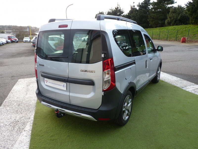 Photo 4 de l'offre de DACIA DOKKER 1.5 BLUE DCI 95CH STEPWAY - 20 à 15990€ chez Vent d'ouest automobiles