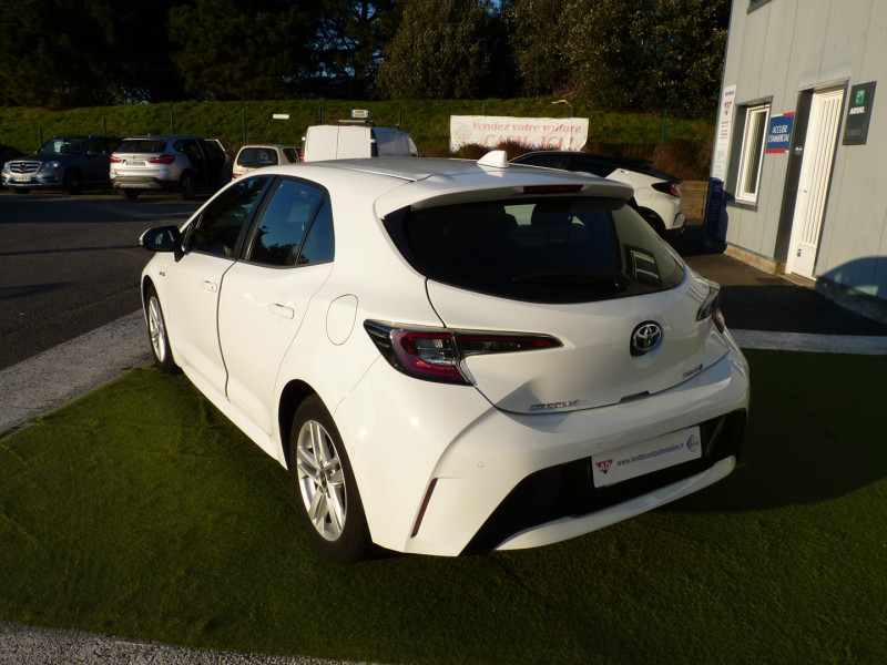 Photo 3 de l'offre de TOYOTA COROLLA 122H DYNAMIC BUSINESS + STAGE HYBRID ACADEMY MY21 à 18490€ chez Vent d'ouest automobiles