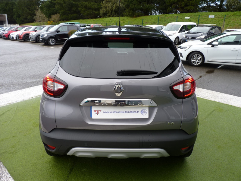 Photo 17 de l'offre de RENAULT CAPTUR 1.3 TCE 150CH FAP INTENS EDC à 13990€ chez Vent d'ouest automobiles