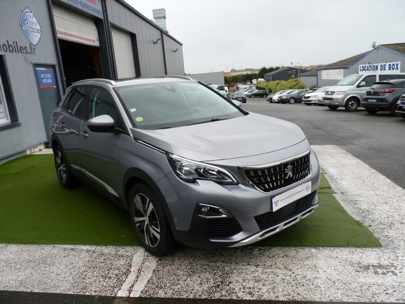 Photo 2 de l'offre de PEUGEOT 3008 1.6 BLUEHDI 120CH ALLURE S&S EAT6 à 21490€ chez Vent d'ouest automobiles