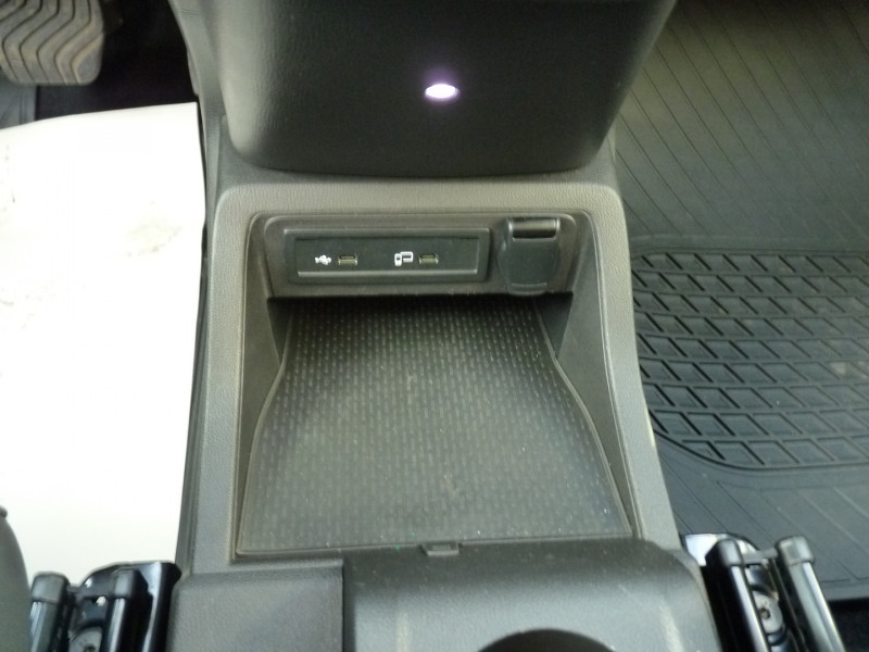Photo 11 de l'offre de MERCEDES CLASSE T 180 D STYLE BVA7 à 28900€ chez Vent d'ouest automobiles