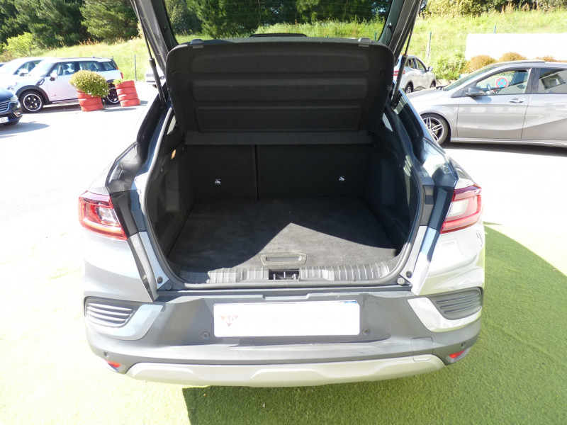 Photo 14 Renault ARKANA 1.6 E-TECH HYBRIDE 145CH EVOLUTION -22 Hybride GRIS FONCE METAL en vente chez Vent d'ouest automobiles Photo 14 de l'offre de RENAULT ARKANA 1.6 E-TECH HYBRIDE 145CH EVOLUTION -22 à 20990€ chez Vent d'ouest automobiles