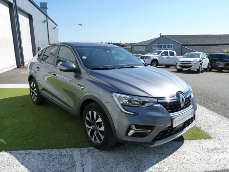 Photo 2 Renault ARKANA 1.6 E-TECH HYBRIDE 145CH EVOLUTION -22 Hybride GRIS FONCE METAL en vente chez Vent d'ouest automobiles Photo 2 de l'offre de RENAULT ARKANA 1.6 E-TECH HYBRIDE 145CH EVOLUTION -22 à 20990€ chez Vent d'ouest automobiles