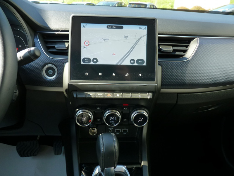 Photo 9 de l'offre de RENAULT ARKANA 1.6 E-TECH HYBRIDE 145CH EVOLUTION -22 à 21790€ chez Vent d'ouest automobiles