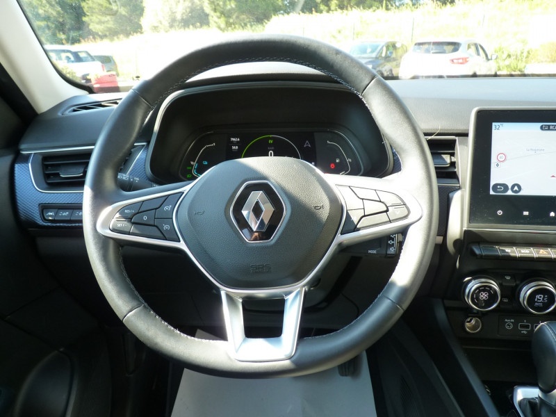 Photo 8 de l'offre de RENAULT ARKANA 1.6 E-TECH HYBRIDE 145CH EVOLUTION -22 à 21790€ chez Vent d'ouest automobiles