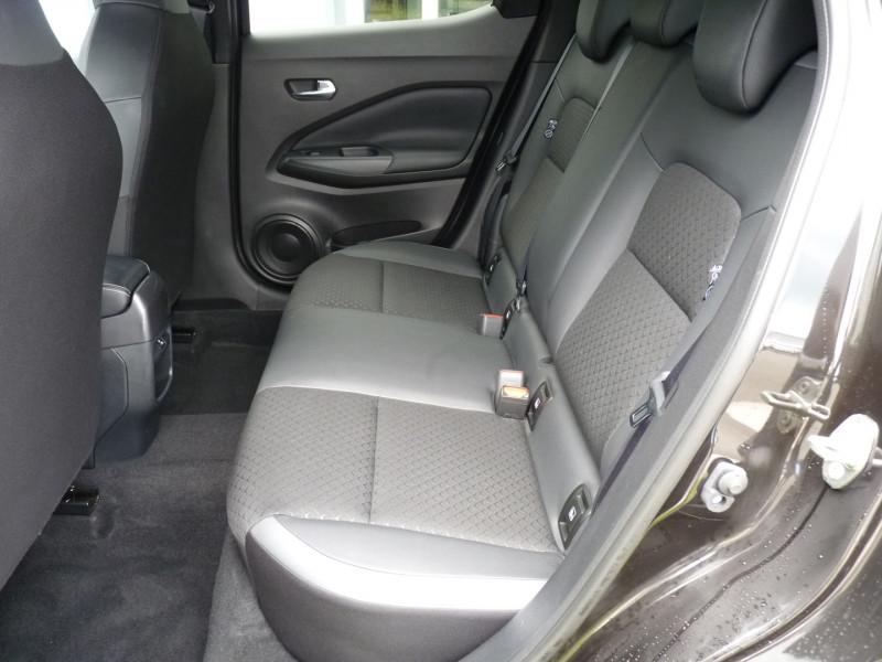 Photo 6 de l'offre de NISSAN JUKE 1.0 DIG-T 114CH SHADOW 2023.5 à 19990€ chez Vent d'ouest automobiles