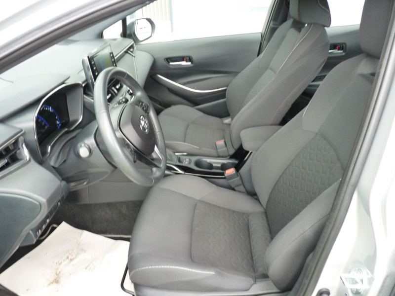 Photo 5 de l'offre de TOYOTA COROLLA 122H DYNAMIC BUSINESS + STAGE HYBRID ACADEMY MY21 à 20490€ chez Vent d'ouest automobiles