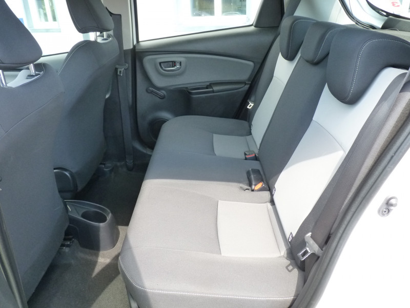 Photo 6 de l'offre de TOYOTA YARIS 100H FRANCE BUSINESS 5P MY19 à 14490€ chez Vent d'ouest automobiles