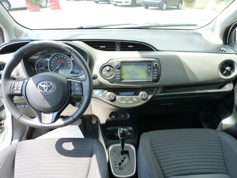 Photo 7 de l'offre de TOYOTA YARIS 100H FRANCE BUSINESS 5P MY19 à 14490€ chez Vent d'ouest automobiles